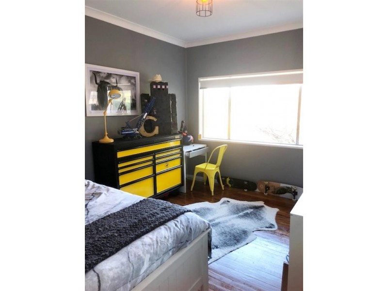 8 Eurabbie Street, Batlow NSW 2730