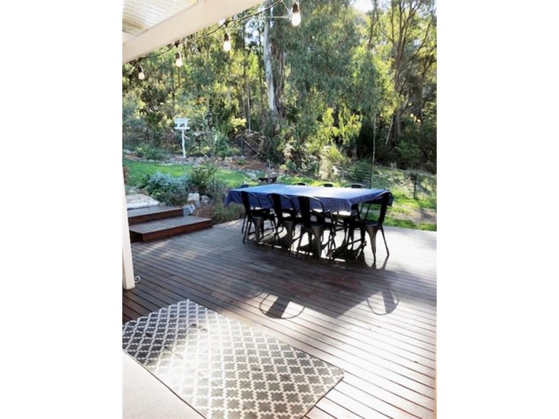 8 Eurabbie Street, Batlow NSW 2730