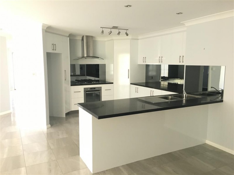 84 Richmond Street, Tumut NSW 2720