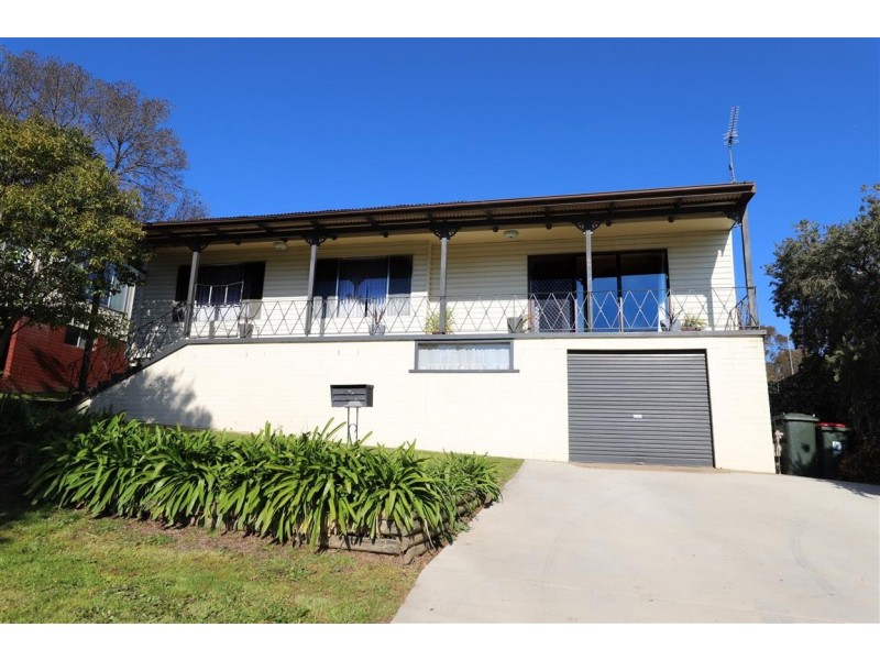 66 Clarke Street, Tumut NSW 2720