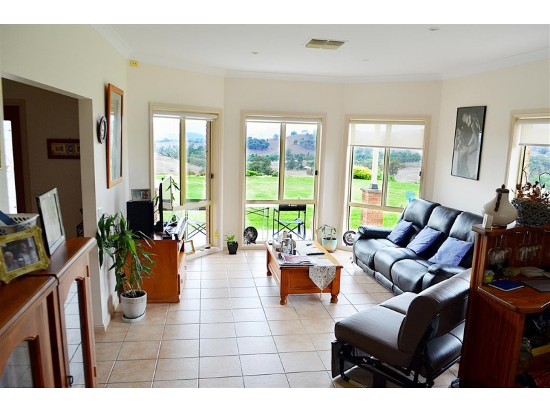 2/178 Smarts Road, Tumut NSW 2720