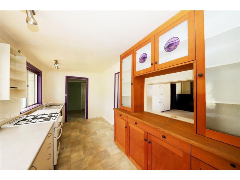 185 Capper Street, Tumut NSW 2720