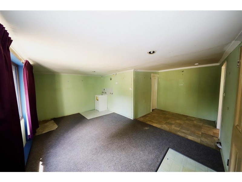 185 Capper Street, Tumut NSW 2720