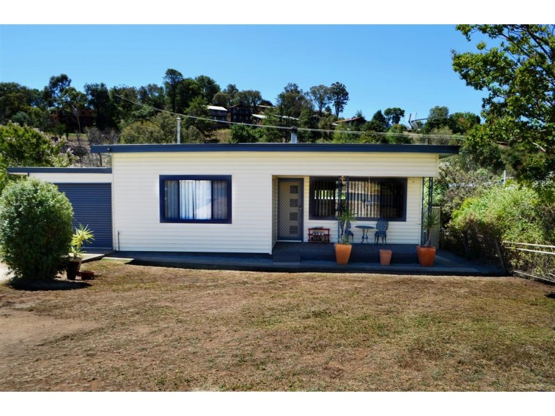 99 Herbert Street, Tumut NSW 2720