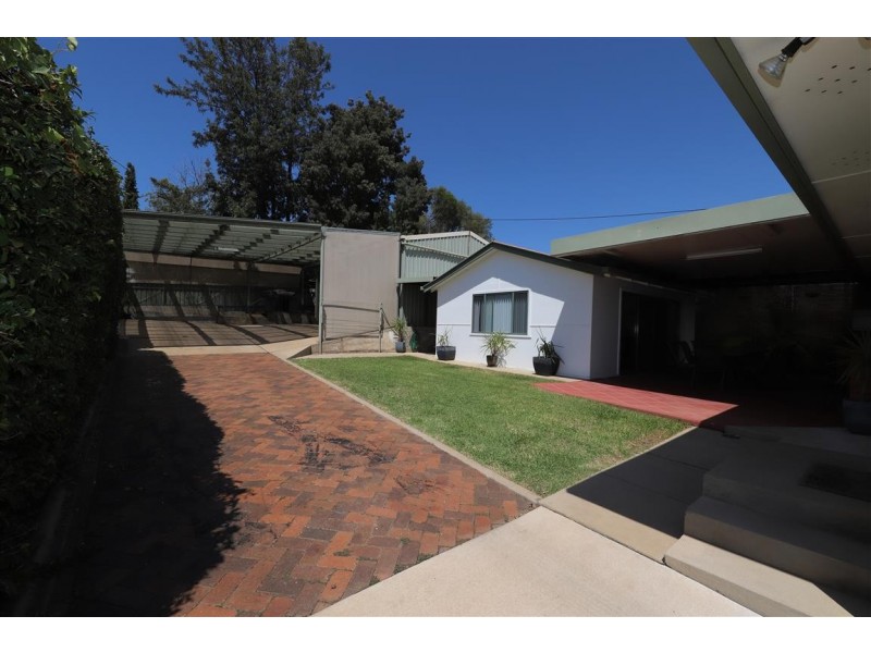 34 Clarke Street, Tumut NSW 2720