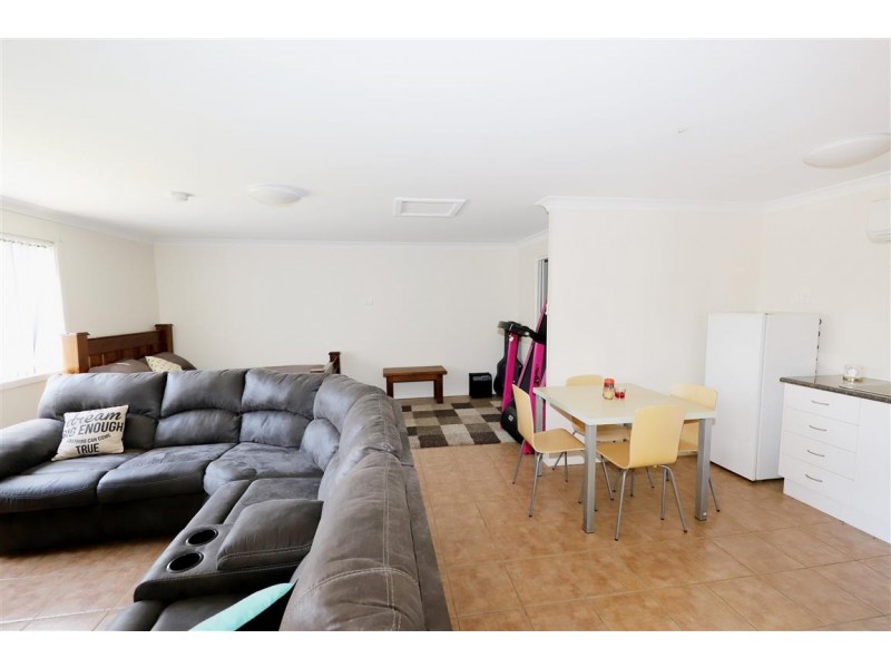 34 Clarke Street, Tumut NSW 2720