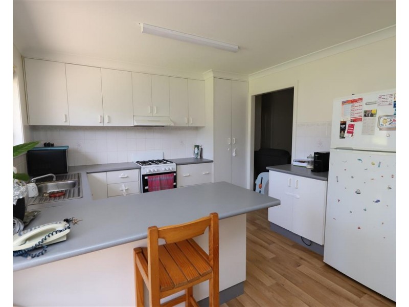 13 Martin Place, Tumut NSW 2720