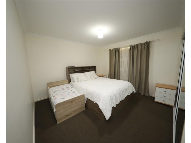 13 Martin Place, Tumut NSW 2720