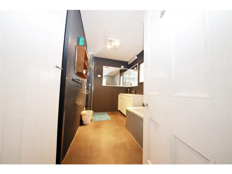 7 Capper Street, Tumut NSW 2720