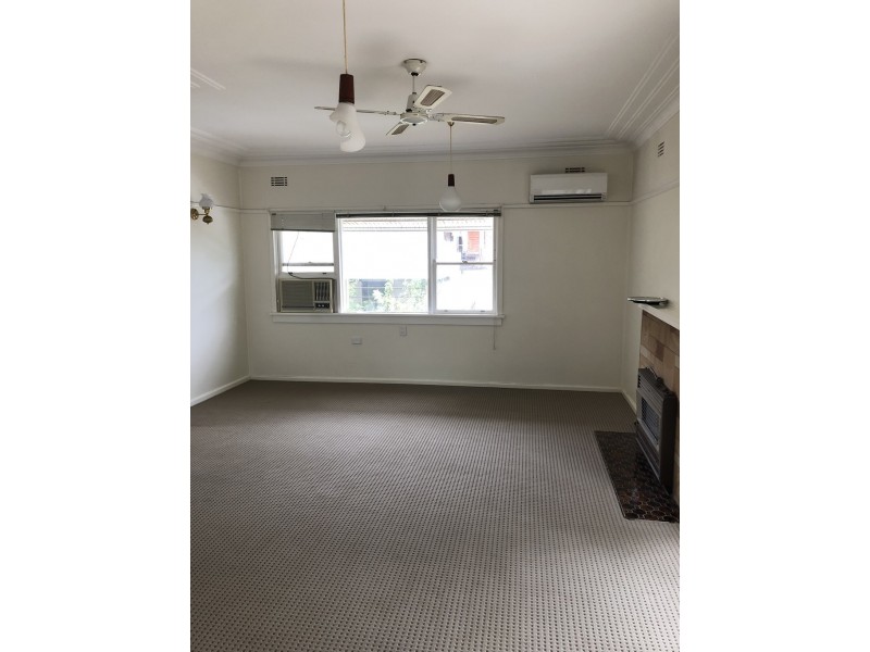 159 Simpson Street, Tumut NSW 2720