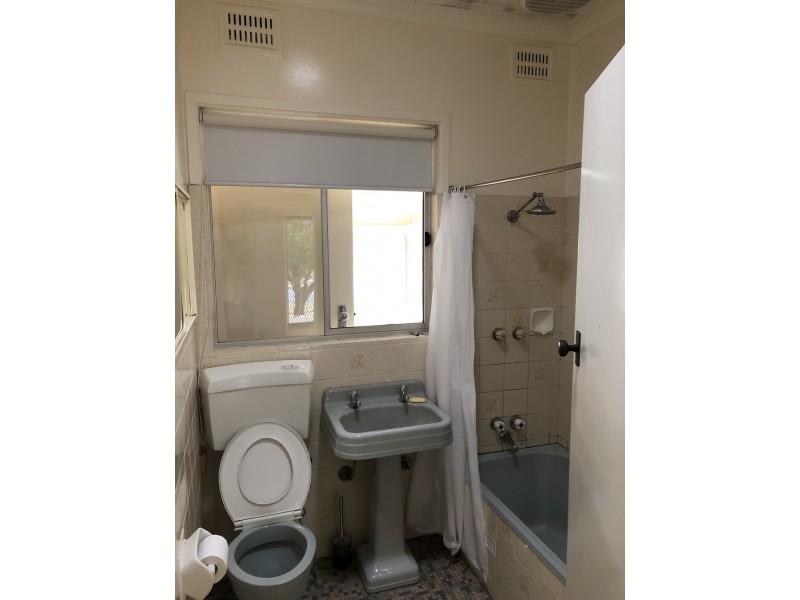 159 Simpson Street, Tumut NSW 2720