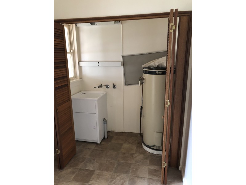 159 Simpson Street, Tumut NSW 2720