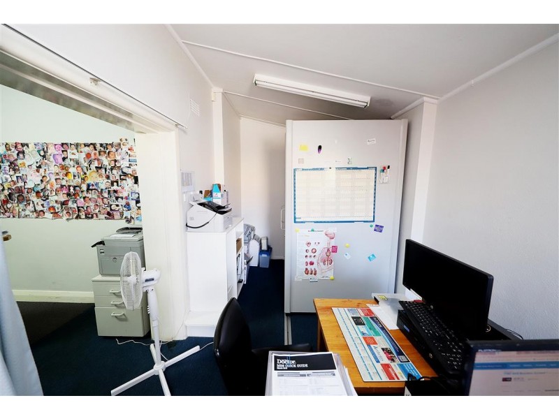 32 Merivale Street, Tumut NSW 2720