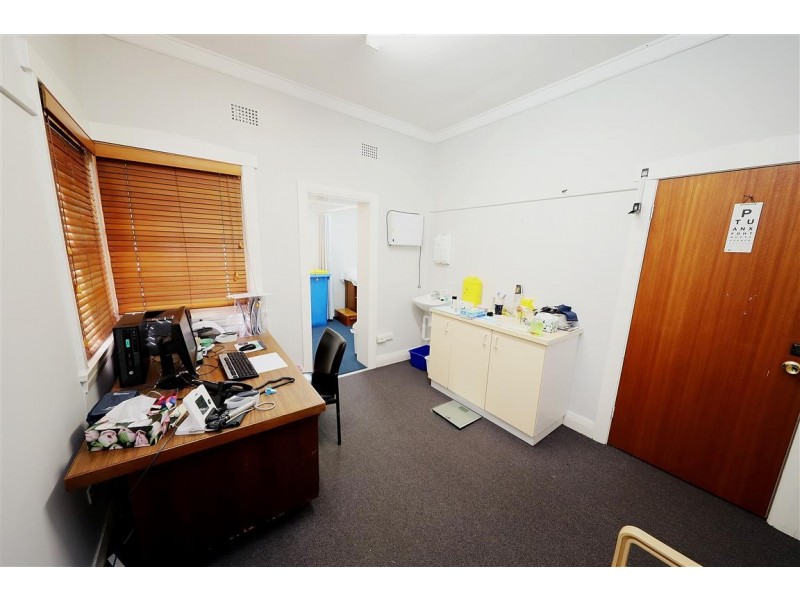 32 Merivale Street, Tumut NSW 2720