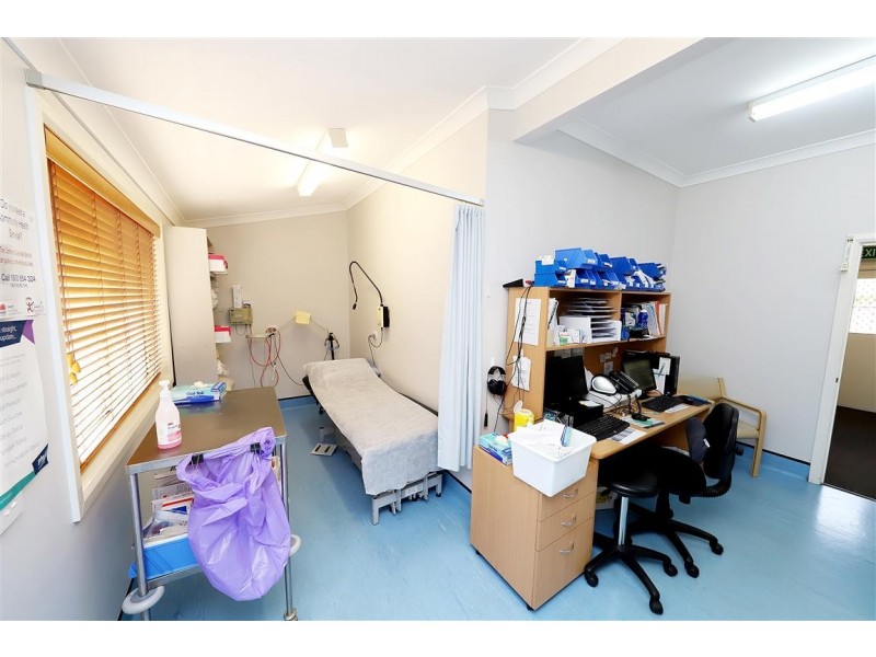 32 Merivale Street, Tumut NSW 2720