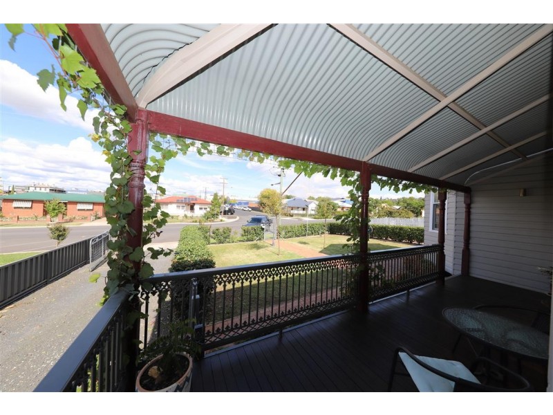 23 Merivale Street, Tumut NSW 2720