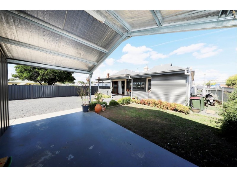 23 Merivale Street, Tumut NSW 2720