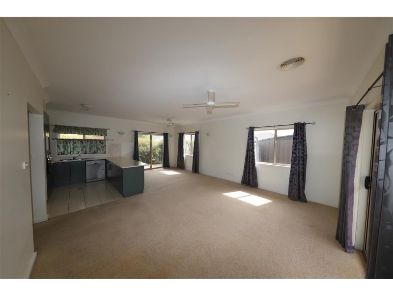 1/1 Lockeridge Drive, Tumut NSW 2720