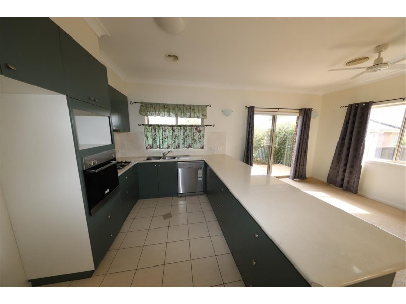 1/1 Lockeridge Drive, Tumut NSW 2720