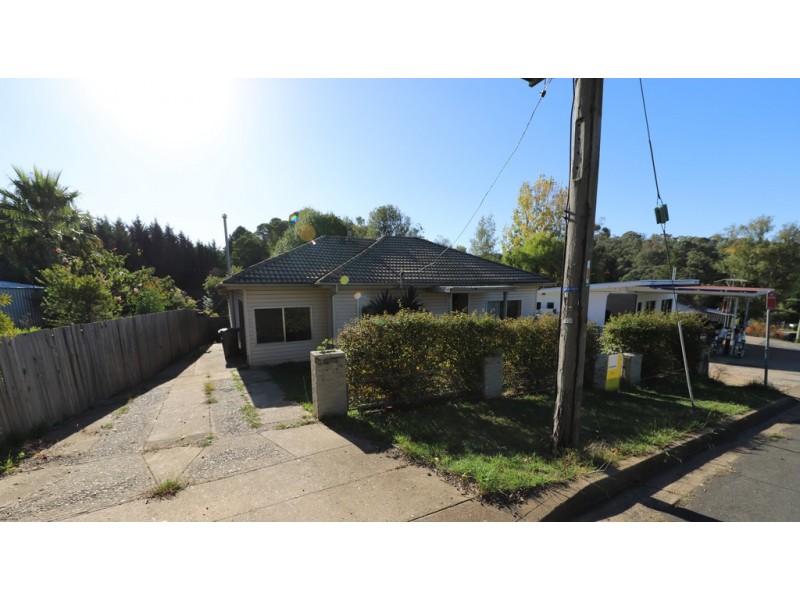 12 Reedy Street, Batlow NSW 2730