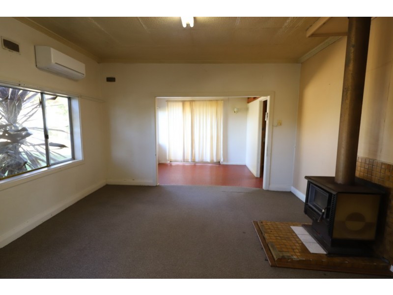 12 Reedy Street, Batlow NSW 2730