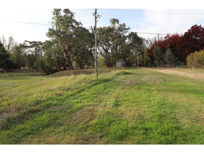 72 Goobarragandra Road, Tumut NSW 2720
