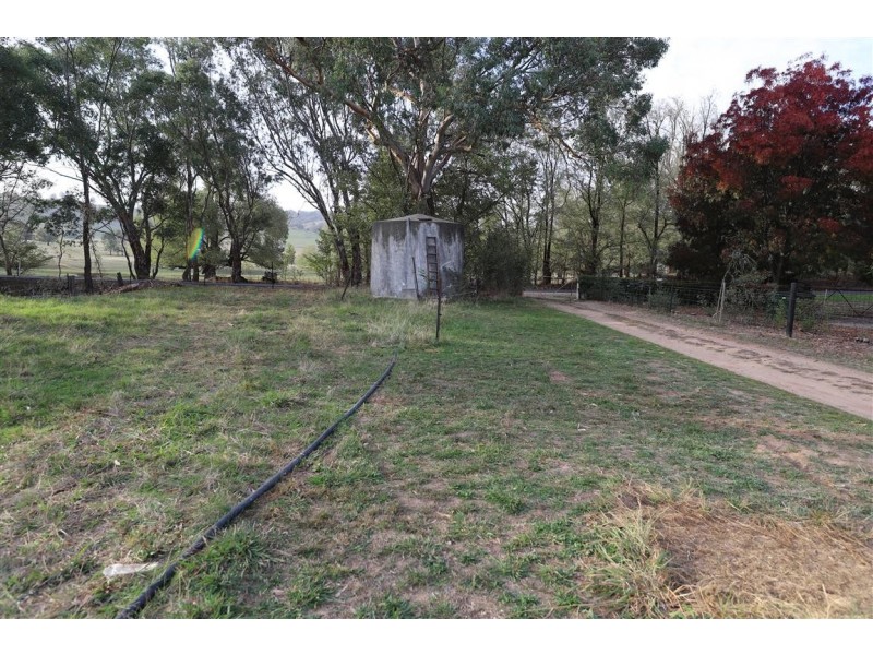 72 Goobarragandra Road, Tumut NSW 2720