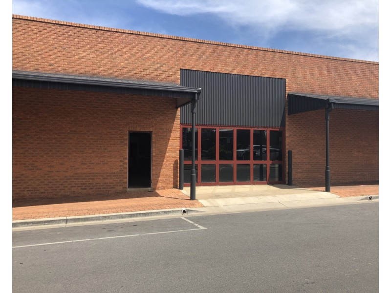 7 Fuller Street, Tumut NSW 2720