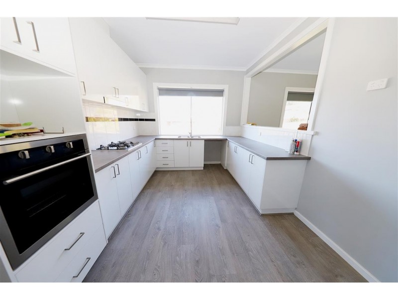 45 Sunnyside Avenue, Batlow NSW 2730