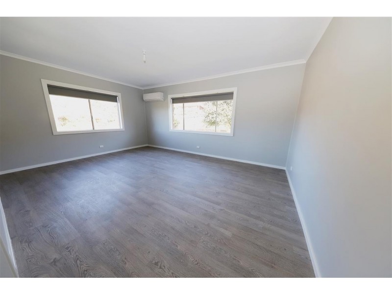 45 Sunnyside Avenue, Batlow NSW 2730