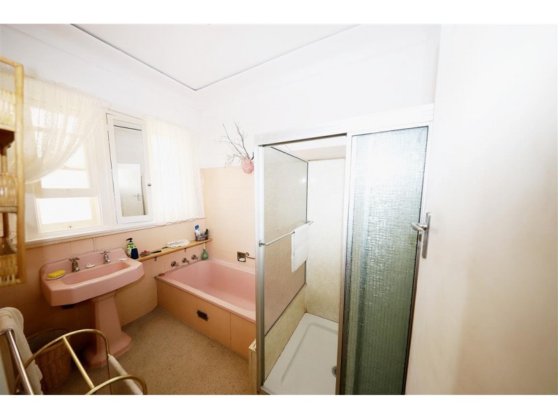 101 Merivale Street, Tumut NSW 2720