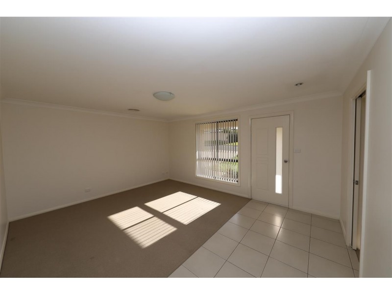 6 King Place, Tumut NSW 2720