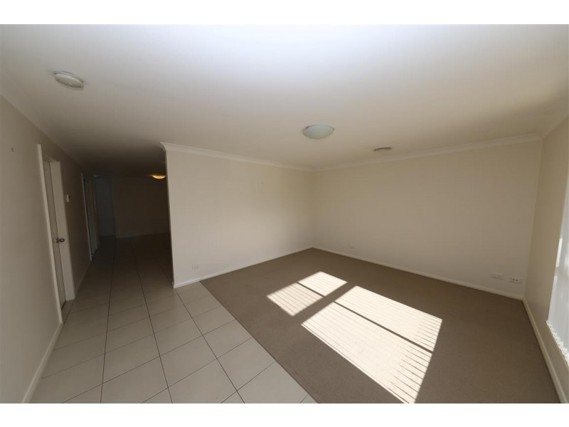 6 King Place, Tumut NSW 2720