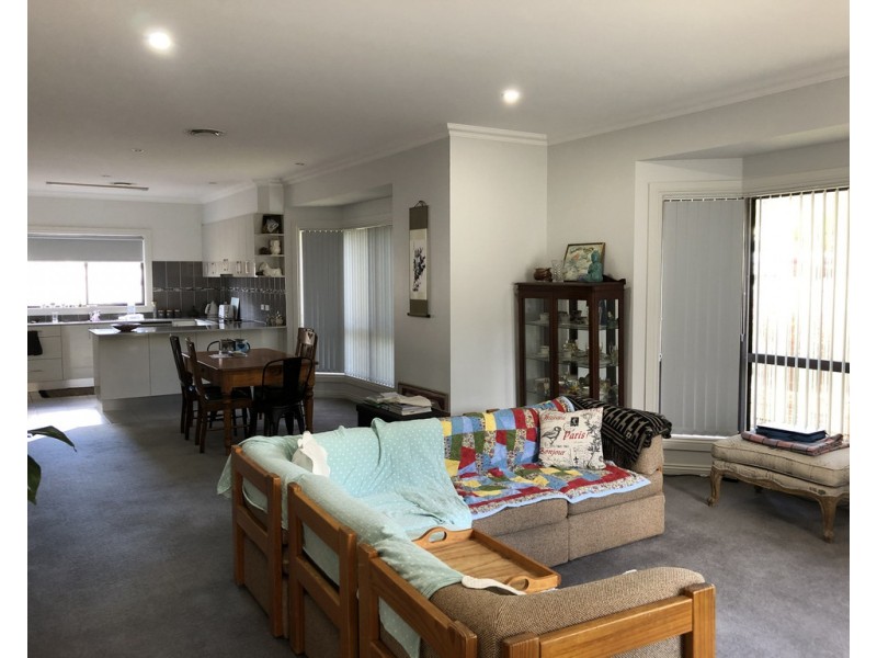 1/52 Simpson Street, Tumut NSW 2720