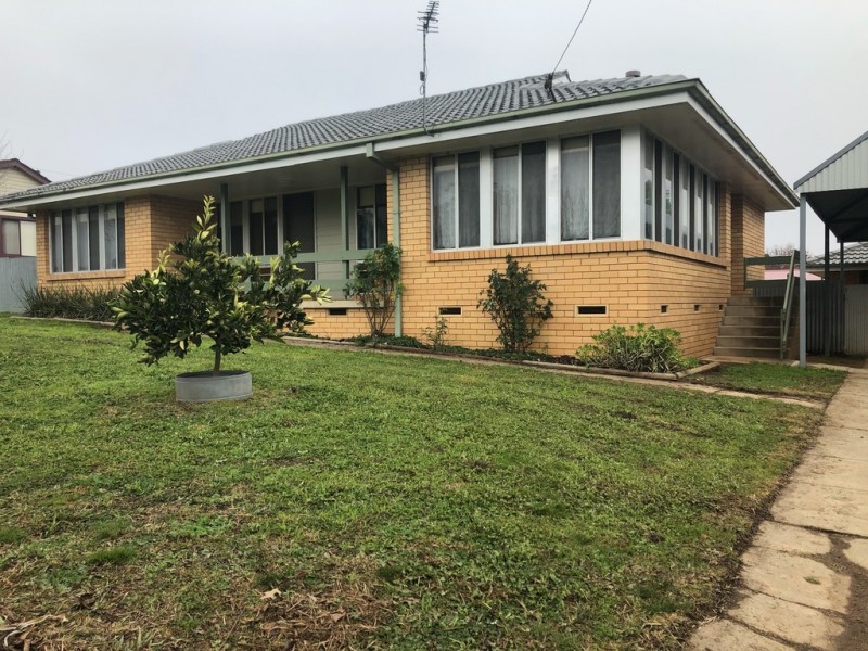 46 Selwyn Street, Adelong NSW 2729