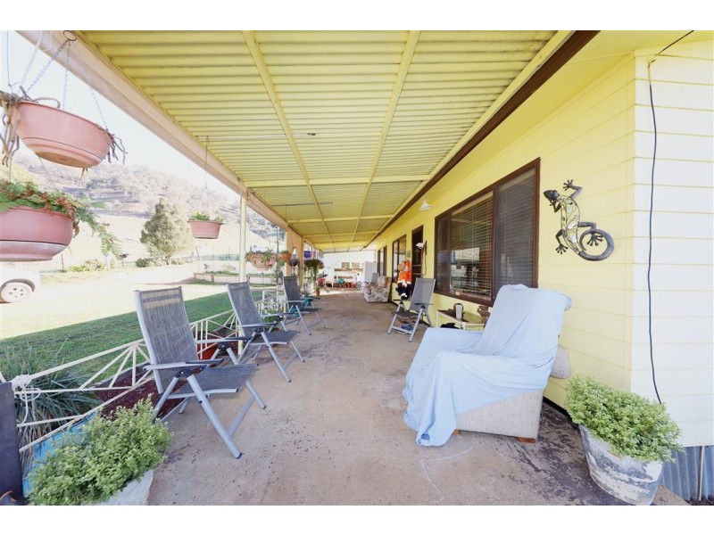 “Creekview” 1059 Grahamstown Road, Adelong NSW 2729