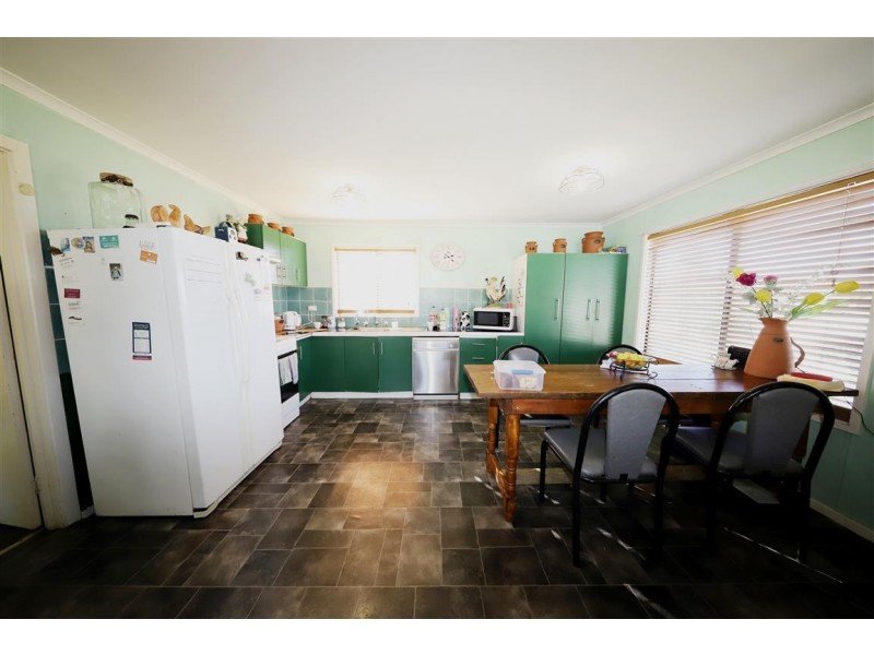 “Creekview” 1059 Grahamstown Road, Adelong NSW 2729