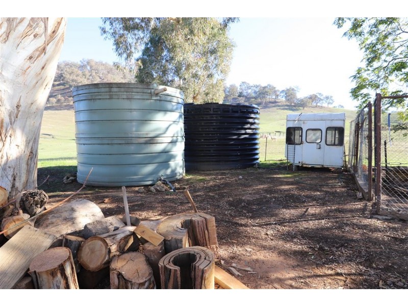 “Creekview” 1059 Grahamstown Road, Adelong NSW 2729