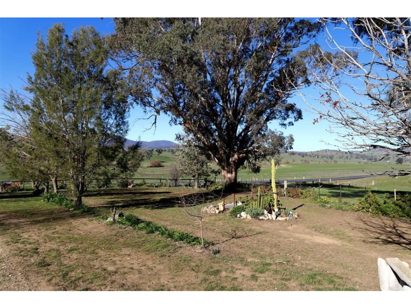 “Creekview” 1059 Grahamstown Road, Adelong NSW 2729