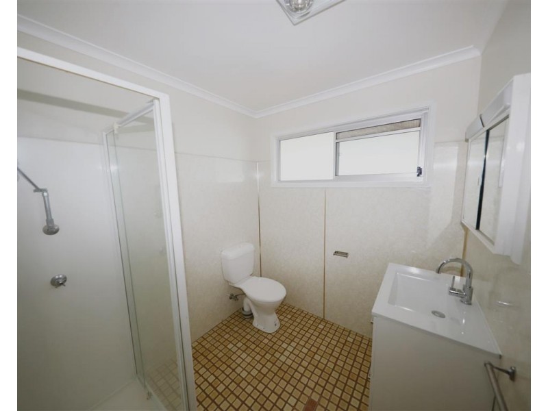 87 Clarke Street, Tumut NSW 2720