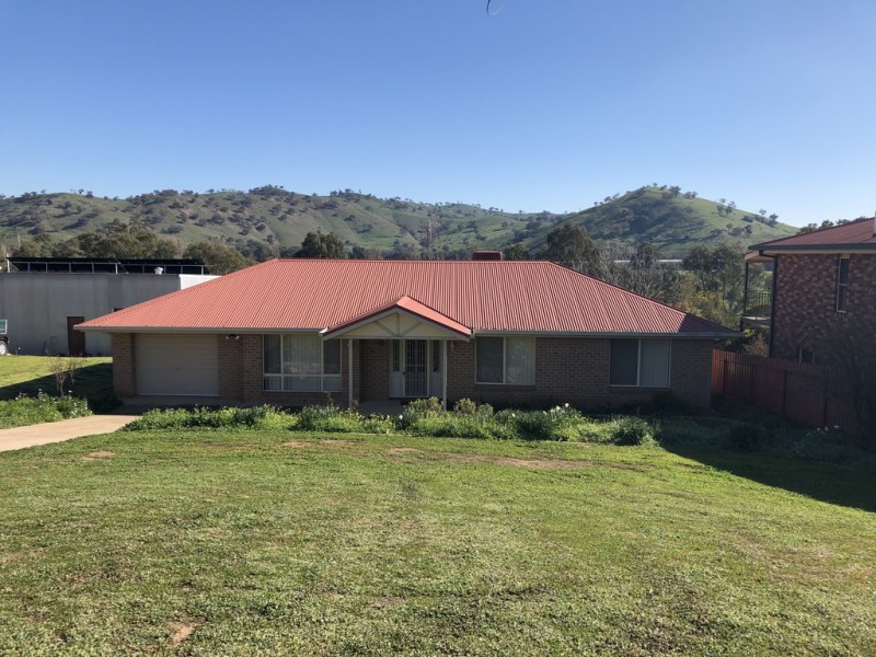 35 Mount Street, Gundagai NSW 2722