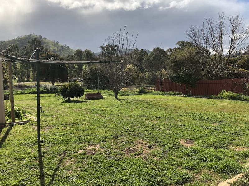 35 Mount Street, Gundagai NSW 2722