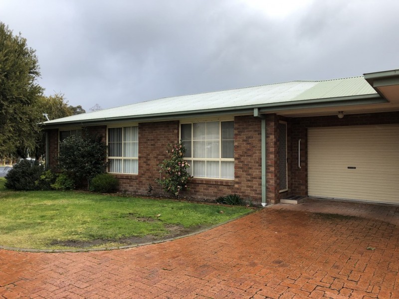 1/16 Russell Street, Tumut NSW 2720