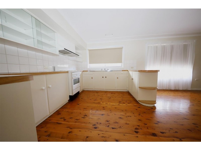 29 Forest Street, Tumut NSW 2720