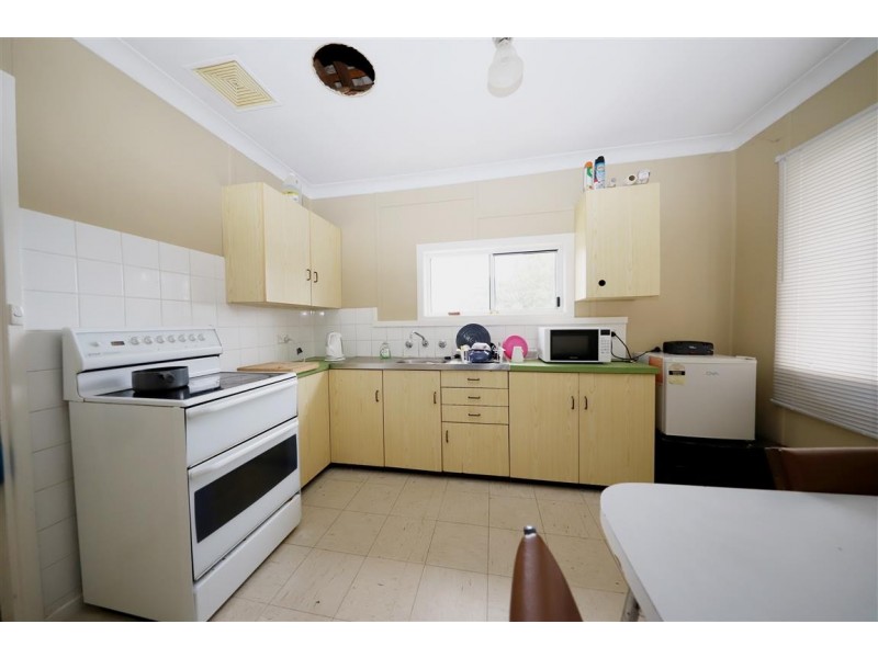 27 Virgil Street, Gundagai NSW 2722