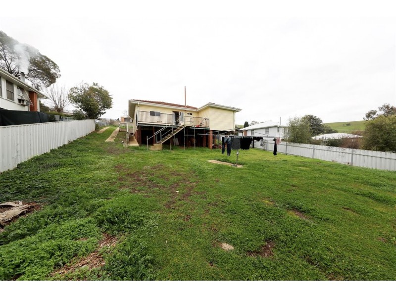 27 Virgil Street, Gundagai NSW 2722