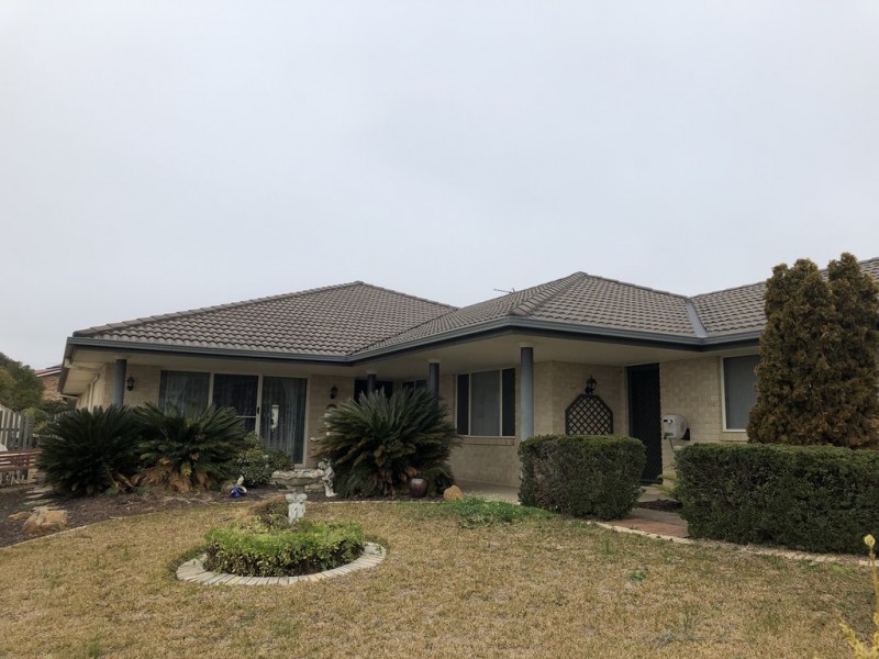 72 Merivale Street, Tumut NSW 2720