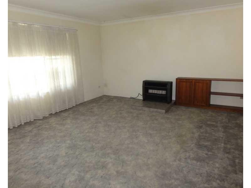 141 Hanley Street, Gundagai NSW 2722