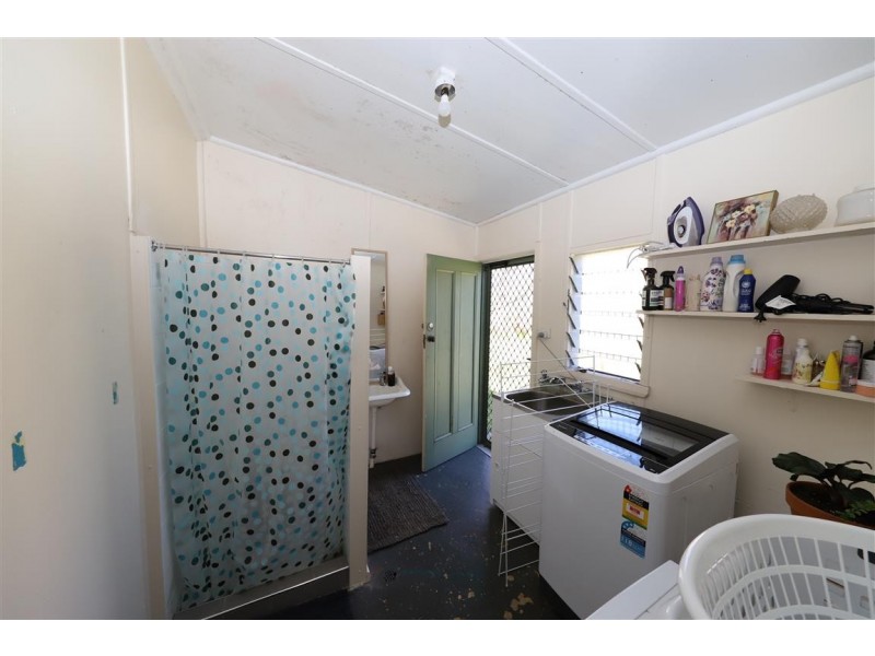 69 Capper Street, Tumut NSW 2720