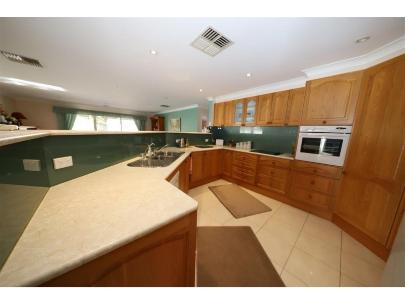 72 Merivale Street, Tumut NSW 2720